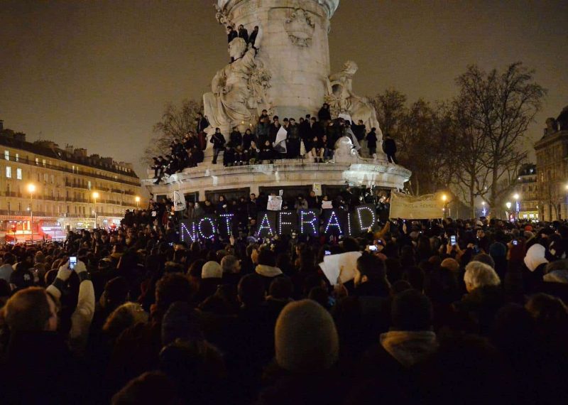 150107-paris-attack-vigil-831p_a7248c5c0834751f609b33c00a2f2420.nbcnews-ux-2880-1000