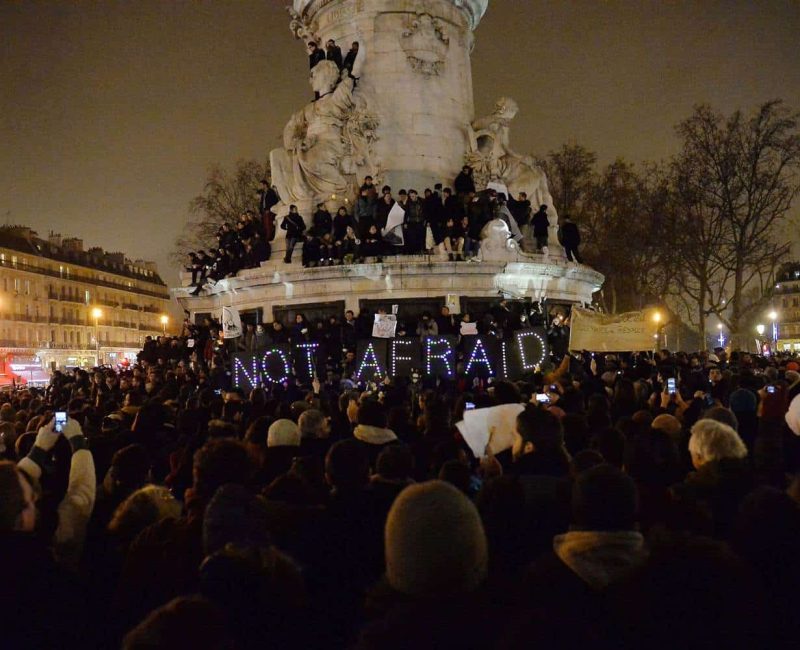 150107-paris-attack-vigil-831p_a7248c5c0834751f609b33c00a2f2420.nbcnews-ux-2880-1000