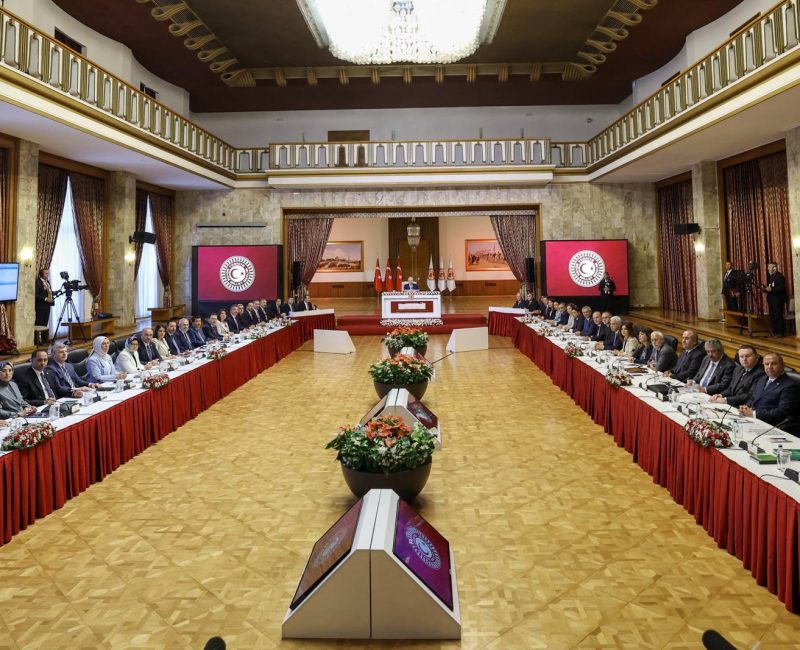 AÇILIM SÜRECİNDE CHP