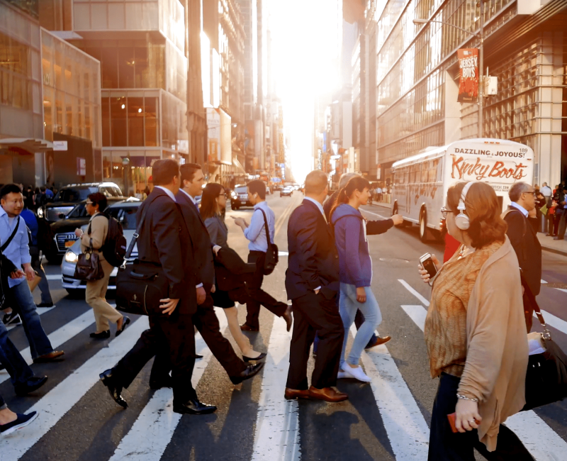 photos-people-walking-172792-5828985